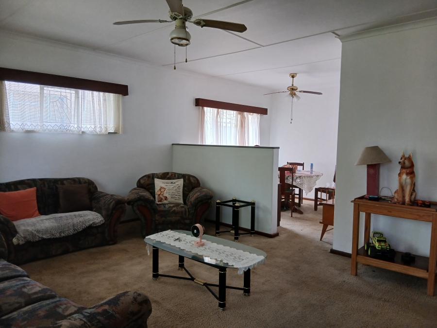 3 Bedroom Property for Sale in Summerpride Eastern Cape